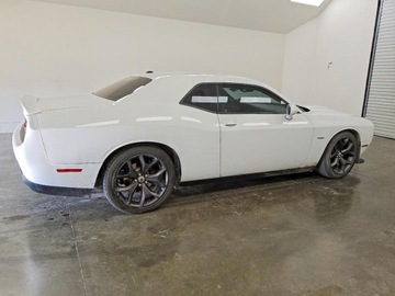 Dodge Challenger III 2019 Dodge Challenger 2019 DODGE CHALLENGER RT 5.7 Benzyna 375KM, zdjęcie 3