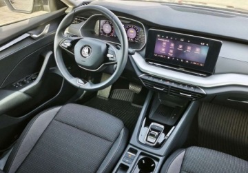 Skoda Octavia IV Liftback 1.5 TSI EVO 150KM 2024 Skoda Octavia Selection, Kamera cofania, Virtual Cockpit, Podgrzewane fote, zdjęcie 19