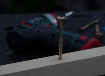 ШУРУРЫ СТОЛЯНЫЕ 6x70 TORX30 С ПЛИСТОЧНОЙ ГОЛОВКОЙ ДЛЯ СОЕДИНЕНИЯ ДЕРЕВА 100 шт.