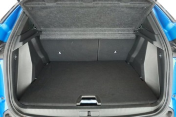 Peugeot 2008 II SUV Facelifting 1.2 PureTech 130KM 2024 Peugeot 2008 1.2 PureTech, Salon Polska, zdjęcie 10