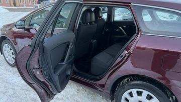 Toyota Avensis III Wagon 1.8 Valvematic 147KM 2011 Toyota Avensis 1.8 Benzyna Moc 147KM, zdjęcie 16