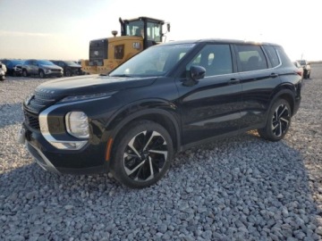 Mitsubishi Outlander III 2023 Mitsubishi Outlander 2023 MITSUBISHI OUTLANDER SE 2.5 Benzyna 181KM, zdjęcie 3