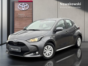Toyota Yaris IV Hatchback 1.5 Hybrid Dynamic Force 116KM 2020 Toyota Yaris Hybrid 1.5 Comfort IV (2020-) Hybrid