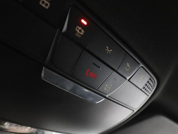 Mercedes Klasa C W205 Kombi Facelifting 2.0 300d 245KM 2019 Mercedes C 300 4x4 automat multibeam LED, zdjęcie 39