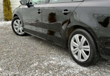 Volkswagen Jetta VI Sedan Facelifting 2.0 TDI 110KM 2016 Volkswagen Jetta Volkswagen Jetta 2.0 TDI DPF BMT Comfortline 2.0 Diesel, zdjęcie 23