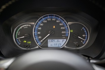 Toyota Yaris III 2015 Toyota Yaris Hybrid 1.5 VVT-i KAMERA zarejestrowany w Polsce, zdjęcie 3