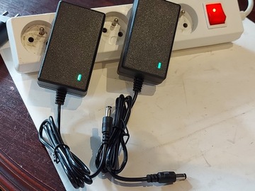 ИСТОЧНИК ПИТАНИЯ ЛИТИЙ-ИОННОЕ ЗАРЯДНОЕ УСТРОЙСТВО 25,2 В, 1 А ИЛИ 6 S ПАКЕТ