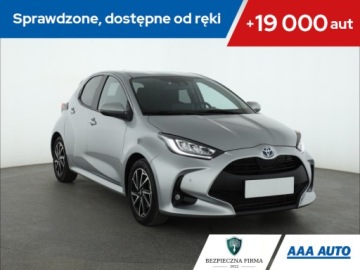 Toyota Yaris IV Hatchback 1.5 Hybrid Dynamic Force 116KM 2023 Toyota Yaris 1.5 VVT-i Hybrid, Salon Polska