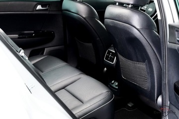 Kia Sportage IV SUV Facelifting 1.6 GDI 132KM 2019 Kia Sportage 1.6 GDI Perla Full LED Climatr. Navi Skora Kamera KeyLess JBL, zdjęcie 9