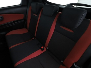 Toyota Yaris III Hatchback 5d Facelifting 2017 1.5 Dual VVT-iE 111KM 2018 Toyota Yaris klima-auto kamera Bluetooth tempomat, zdjęcie 16