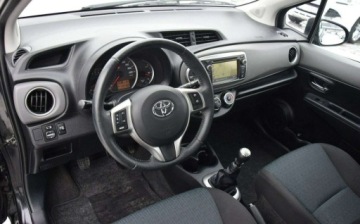 Toyota Yaris III Hatchback 5d 1.33 Dual VVT-i 99KM 2011 Toyota Yaris 1.3B Navi Kamera 107 TYS KM 2 KPL KOL Sprowadzony Oplacony, zdjęcie 25