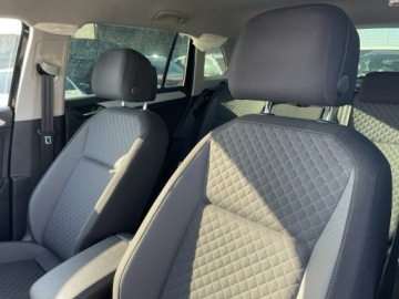 Volkswagen Tiguan II SUV 2.0 TSI 190KM 2019 Volkswagen Tiguan 4x4 Automat Klimatronik Kamera, zdjęcie 10