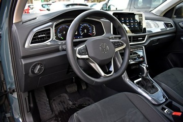 Volkswagen T-Roc I SUV Facelifting 1.5 TSI ACT 150KM 2024 Volkswagen T-Roc Bezwypadkowy / Salon Polska /, zdjęcie 9
