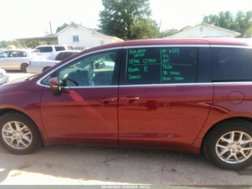 Chrysler Pacifica II 2023 Chrysler Pacifica Touring L 2023 3.6l 3.6 Benzyna 287KM, zdjęcie 2