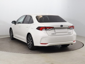 Toyota Corolla XII Sedan 1.8 Hybrid 122KM 2022 Toyota Corolla 1.8 Hybrid, Salon Polska, Automat, zdjęcie 3