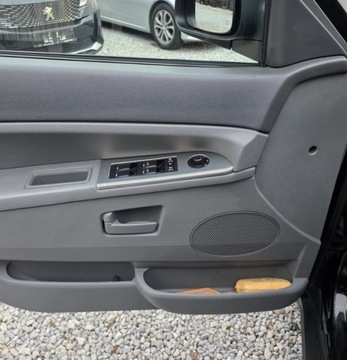 Jeep Grand Cherokee III 3.0 CRD V6 218KM 2008 Jeep Grand Cherokee Zadbany Serwisowany I Wlasciciel Gwarancja Mechaniczna, zdjęcie 19