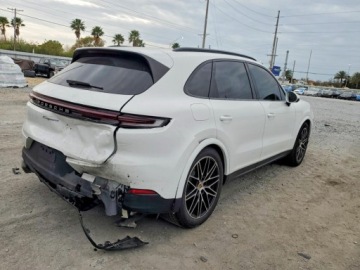 Porsche Cayenne III 2024 Porsche Cayenne 2024 3.0 Benzyna 348KM, zdjęcie 3