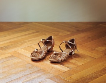 ТАНЦЕВАЛЬНАЯ ОБУВЬ ДЕТСКАЯ, 3 см - ИЗ ПОЛЬШИ