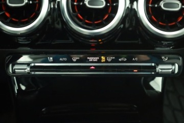 Mercedes Klasa A W177/V177 Hatchback 1.3 200 163KM 2019 Mercedes A A 200, Salon Polska, Serwis ASO, zdjęcie 10