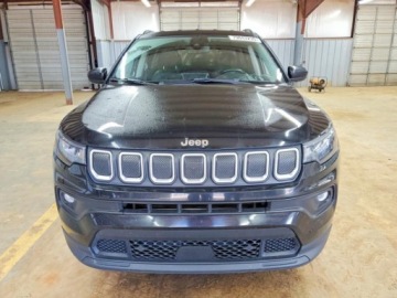 Jeep Compass II 2022 Jeep Compass 2022r., Latitude, 2.4L, od ubezpieczalni 2.4 Benzyna 179KM, zdjęcie 4