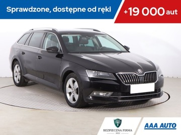 Skoda Superb III Kombi 2.0 TDI 150KM 2017 Skoda Superb 2.0 TDI, Salon Polska, Xenon