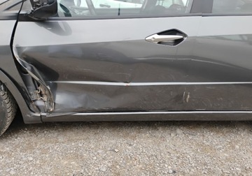 Honda Civic VIII Hatchback 3d 1.4 i-VTEC 100KM 2009 Honda Civic 2009r, 1.4 Benzyna. Lekko uszkodzony lewy bok. Jezdzi. 1.3, zdjęcie 19