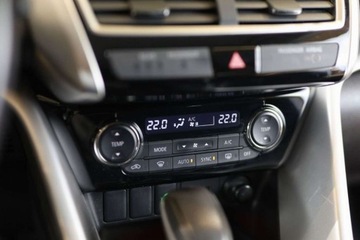 Mitsubishi Eclipse Cross SUV 1.5 T 163KM 2017 Mitsubishi Eclipse Cross 1.5 T Invite Plus CVT 1.5 Benzyna 163KM, zdjęcie 17