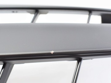 MITSUBISHI L200 MASKA MŘÍŽKA NÁRAZNÍKU ORIG. NOVÁ