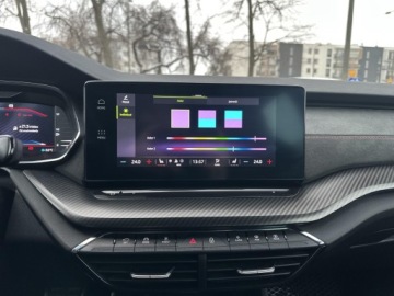 Skoda Octavia IV RS Kombi 2.0 TDI SCR 200KM 2022 Skoda Octavia RS 2.0TDI 200KM, Hak, HEAD-UP, Matri, zdjęcie 17