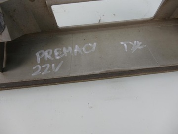 MAZDA PREMACY LI CLONA (KRYT) KRYT KUFRU LIŠTA 22V