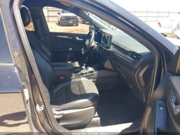 Ford Escape III 2023 Ford Escape ST-Line 2023 1.5l 1.5 Benzyna 180KM, zdjęcie 9