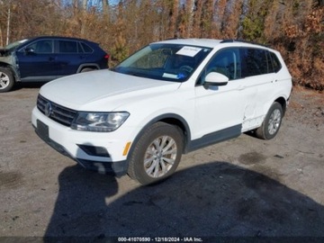 Volkswagen Tiguan II 2018 Volkswagen Tiguan 2018 VOLKSWAGEN TIGUAN 2.0T S 2.0 Benzyna 184KM, zdjęcie 2