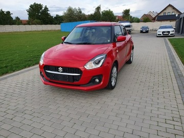 Suzuki Swift VI Hatchback Facelifting 1.2 DualJet SHVS 83KM 2021 Suzuki Swift 1.2 Benzyna 82KM 2021r Ledy Kamera, zdjęcie 1