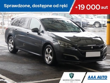Peugeot 508 I 2016 Peugeot 508 1.6 BlueHDi, Automat, Navi, Klima