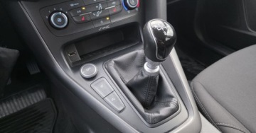 Ford Focus III Kombi Facelifting 1.5 TDCi 120KM 2015 Ford Focus SW Wzorowy Super Stan Navi - Tempomat - Zarejestrowany, zdjęcie 22