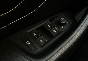 Volkswagen Arteon Fastback Facelifting 2.0 TSI 190KM 2021 Volkswagen Arteon Piekny kolor DSG R-LINE FV 23 2.0 Benzyna 190KM, zdjęcie 15