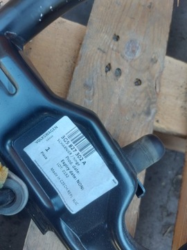 ПЕТЛИ КРЫШКИ БАГАЖНИКА VOLKSWAGEN PASSAT B8 Лифт СЕДАН 3G5827302A