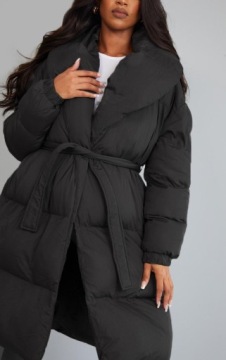 ЧЕРНОЕ СТЕГАНОЕ ПАЛЬТО PRETTYLITTLETHING с переплетом VUW NG4__XS