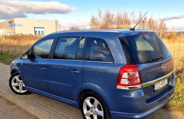 Opel Zafira B 1.8 ECOTEC 140KM 2008 Opel Zafira SPORT 1.8i 140KM Xenony Navi 7 Foteli 1.8 Benzyna 140KM, zdjęcie 1