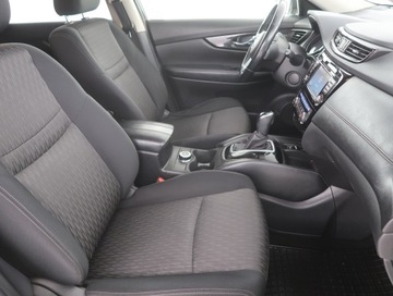 Nissan X-Trail III Terenowy 2.0 dCi 177KM 2017 Nissan X-Trail 2.0 dCi, Salon Polska, Serwis ASO, zdjęcie 8