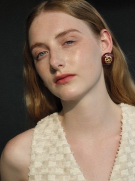 Женские серьги, изысканная работа с эмалью.