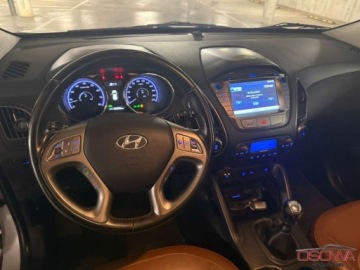 Hyundai ix35 SUV Facelifting 1.6 GDI 135KM 2014 Hyundai ix35 1.6GDI lift ledy Navi kamera skory panorama xenon full opcja, zdjęcie 6