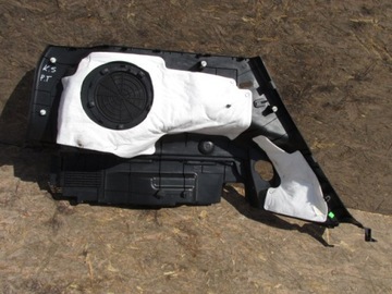 Kia SPORTAGE III Обшивка багажника правая.