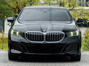 BMW Seria 5 G90-91 Touring 2.0 520d 197KM 2025 BMW Seria 5 520d xDrive Sport Sedan 2.0 (197KM) 2025, zdjęcie 4