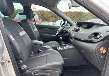 Renault Scenic III Van 1.9 dCi FAP 130KM 2011 Renault Scenic 2011r. 1.9 Diesel 131KM, zdjęcie 9