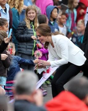 A807 ПАЛЬТО ZARA СТРУКТУРИРОВАННАЯ - L