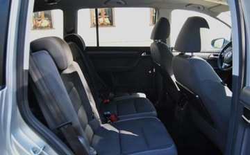 Volkswagen Touran II 1.6 TDI 105KM 2011 Volkswagen Touran GWARANCJA, 1.6 TDI, Automat DSG, 7-Osobowy, Ladnie utrzy, zdjęcie 7