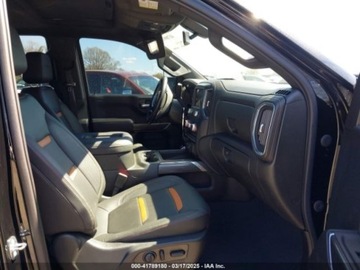  GMC Sierra 2021r., 1500 AT4, od ubezpieczalni 5.3 Benzyna 355KM, zdjęcie 8