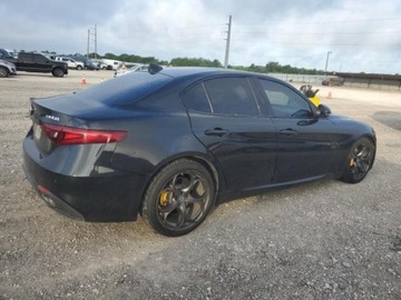 Alfa Romeo Giulia II 2018 Alfa Romeo Giulia 2018 ALFA ROMEO GIULIA TI, silnik benzynowy 2.0 L 2.0, zdjęcie 3