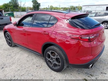 Alfa Romeo Stelvio SUV 2.0 Turbo 280KM 2018 Alfa Romeo Stelvio Sport 2018 2.0l 2.0 Benzyna 280KM, zdjęcie 3